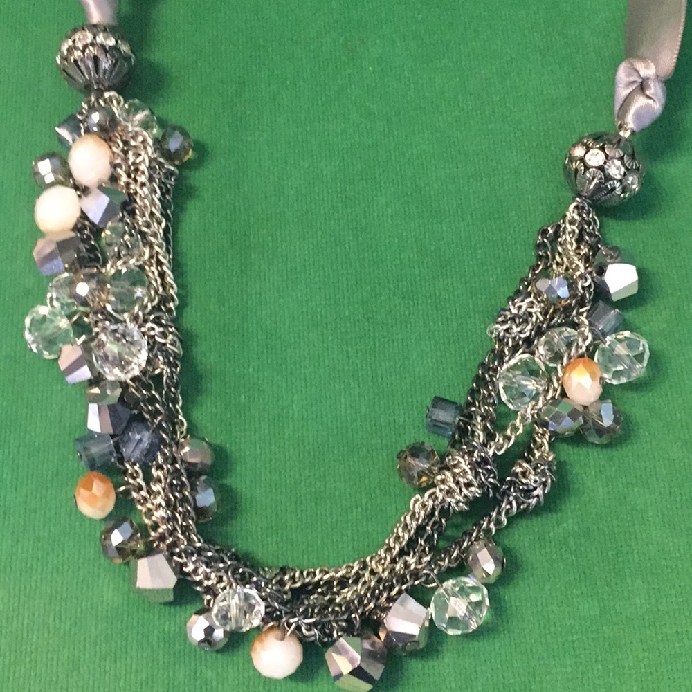 LOFT Necklace - Picture 3 of 14